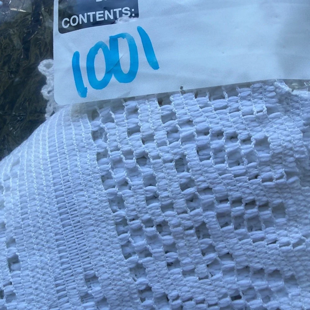 Vintage White Crochet Lace Table Runner Floral Pattern Rectangular 34x13